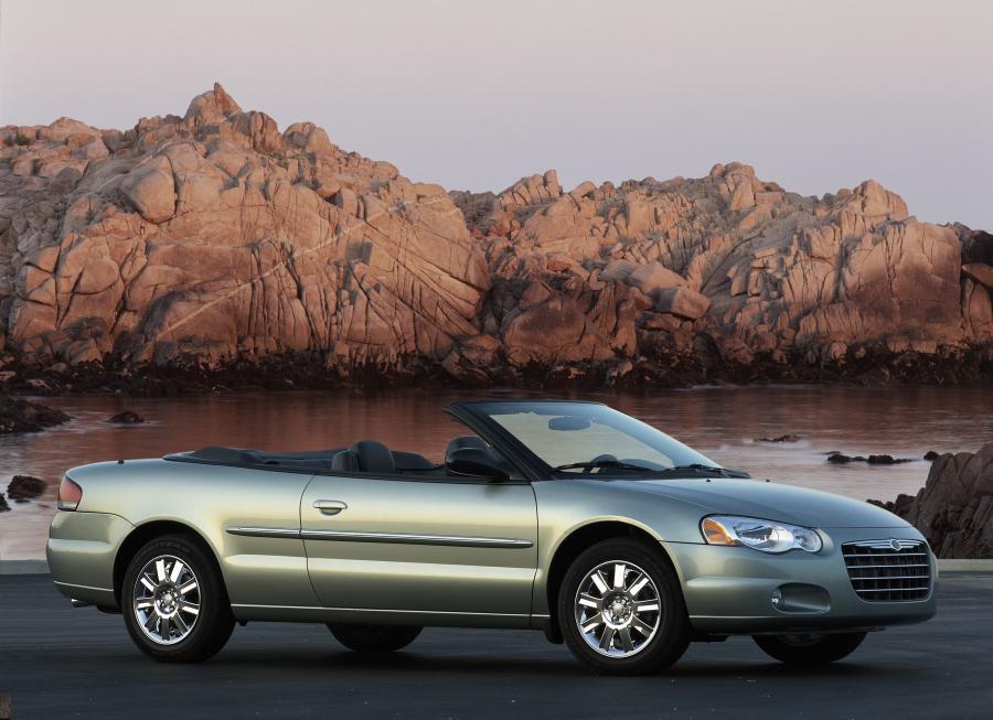  Chrysler Sebring Convertible 2004 года  (фото 13 из 19)
